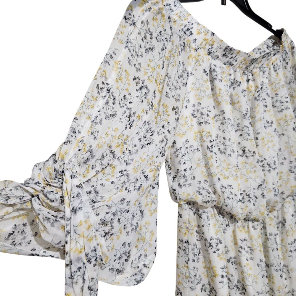 Sugar Lips Romper For Women Size Small White Floral Lined Open Sleeves.  New - Picture 2 of 11